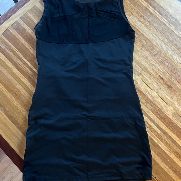 Ladies medium mini dress - Picture 2 of 3